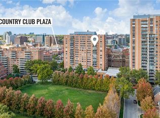 221 W 48th St APT 1701, Kansas City, MO 64112