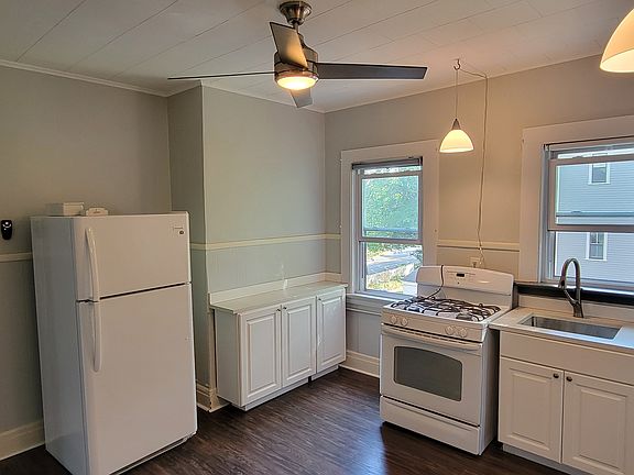 4th image of 46 Saint Lukes Pl Floor 2