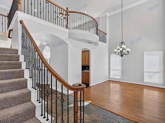 3rd image of 7511 Courtney Cir