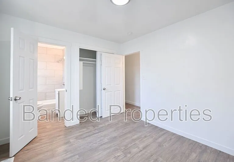 627 23rd St #1 — Photo 7
