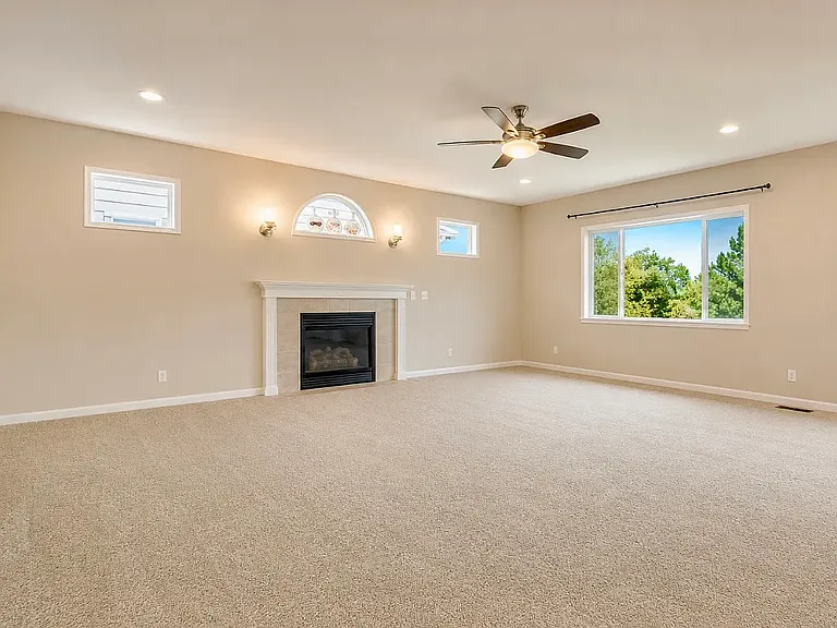 2921 S Tower Way — Photo 3