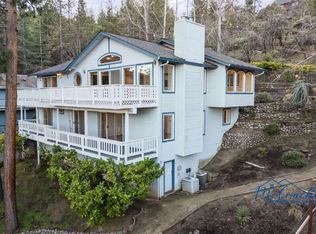 525 Ashland Loop Rd, Ashland, OR 97520