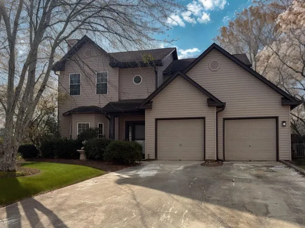 103 Kestrel Ct SW, Huntsville, AL 35824