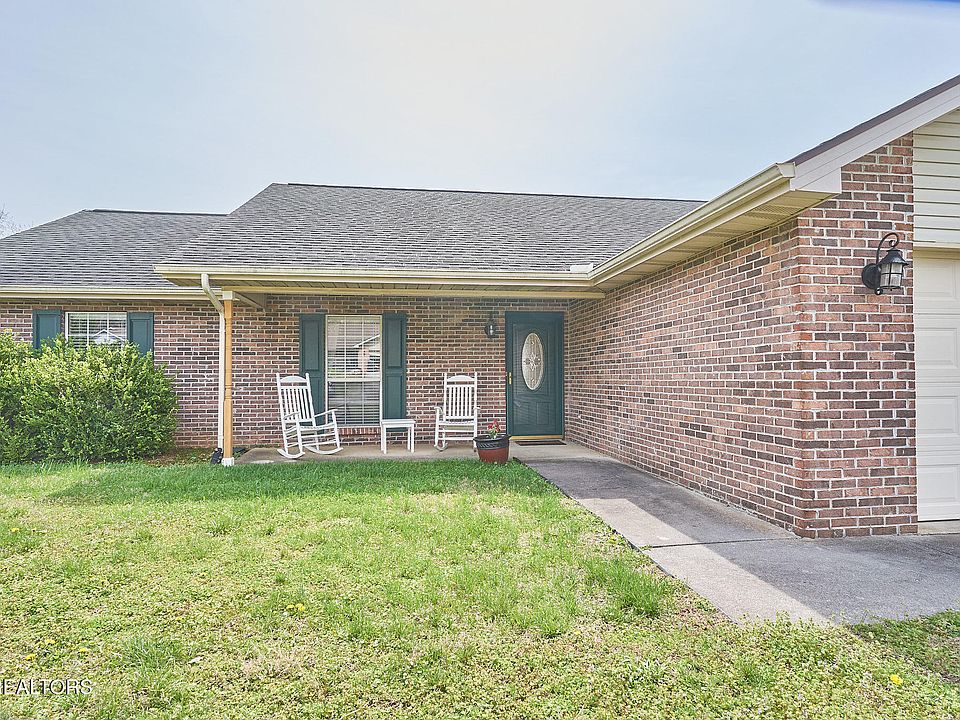 1st image of 2009 Southern Oaks Dr