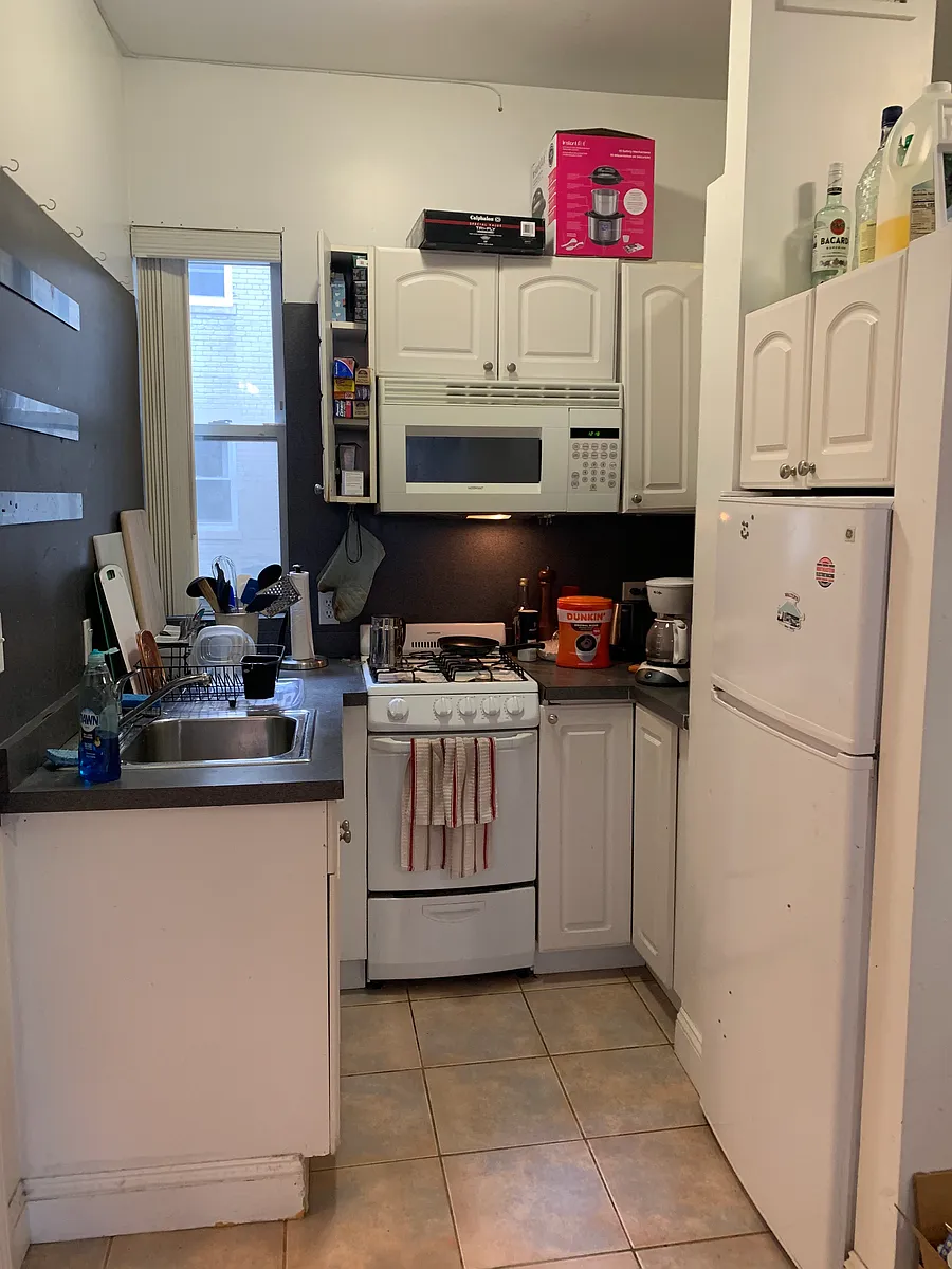 Building Photo - 149 Park Dr #10
