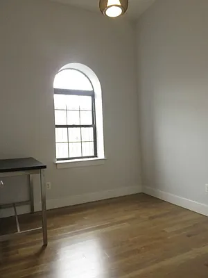 Rented by Rennit Inc. | media 12