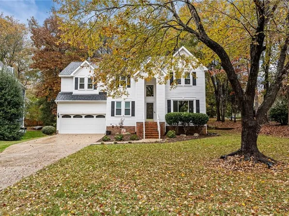 105 Winged Foot Ct, Mebane, NC 27302