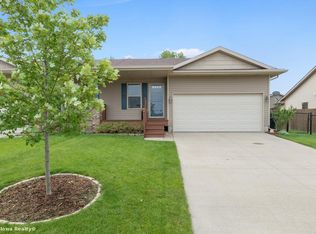 4912 NW 58th Ave, Johnston, IA 50131