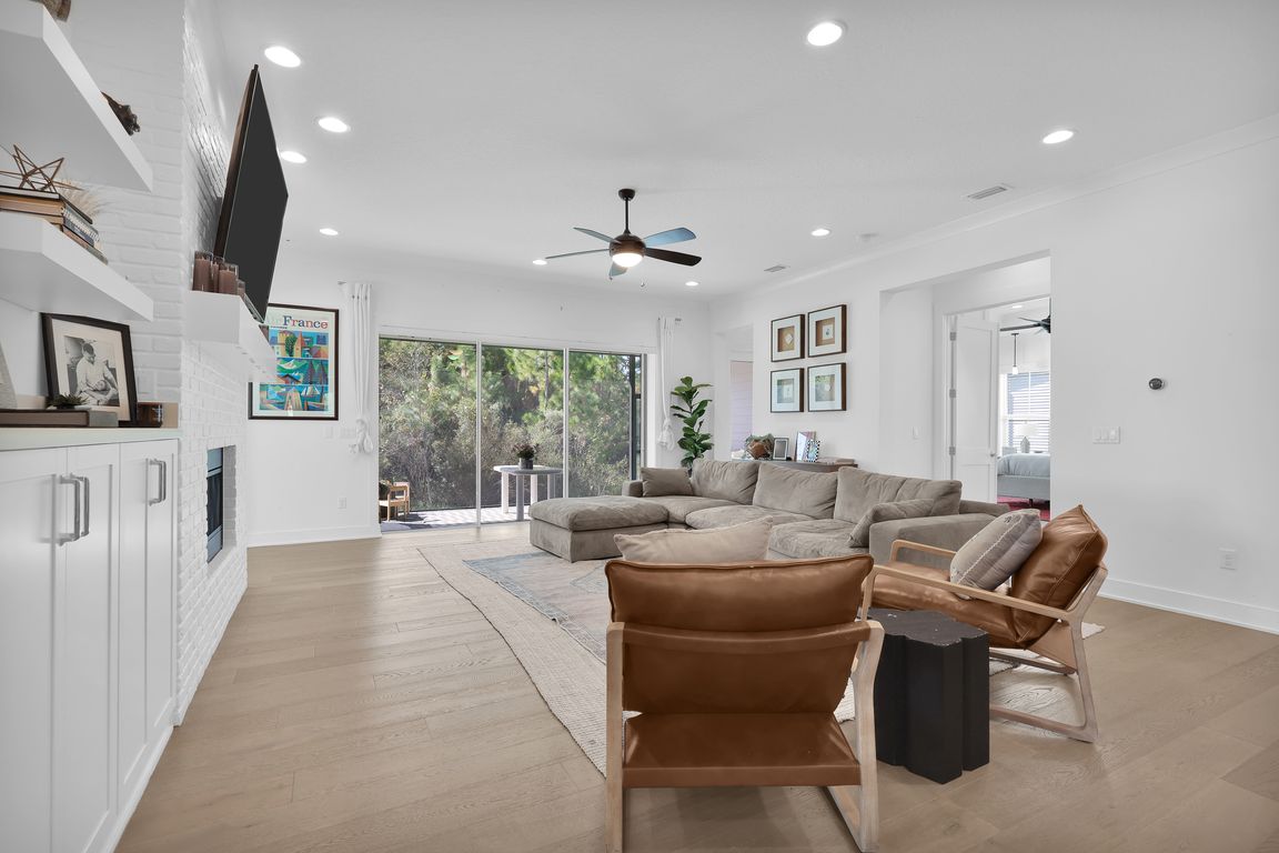 next background image