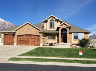 3534 N Remuda Dr, Farr West, UT 84404