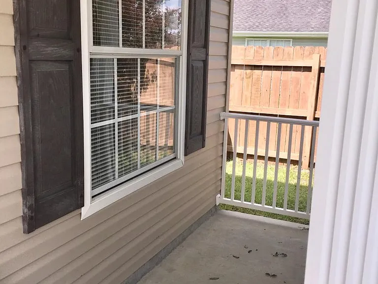 Roomy front Porch