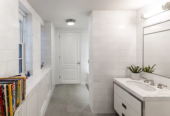 Sold by Christie's International Real Estate Group, LLC | media 25