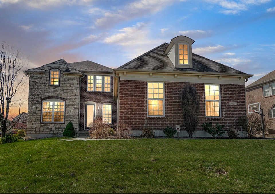 1st image of 7725 Foxchase Dr
