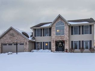 13102 Stamford Ln, Rockton, IL 61072