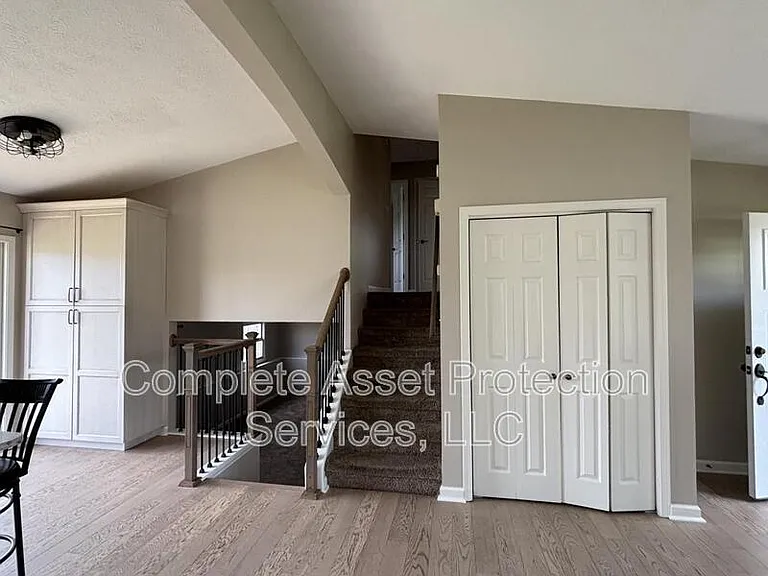 6904 W 85th Pl — Photo 13