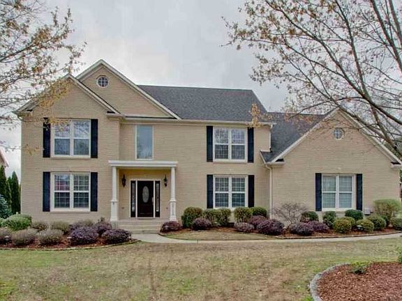 5th image of 2714 Treyburne Ln SE