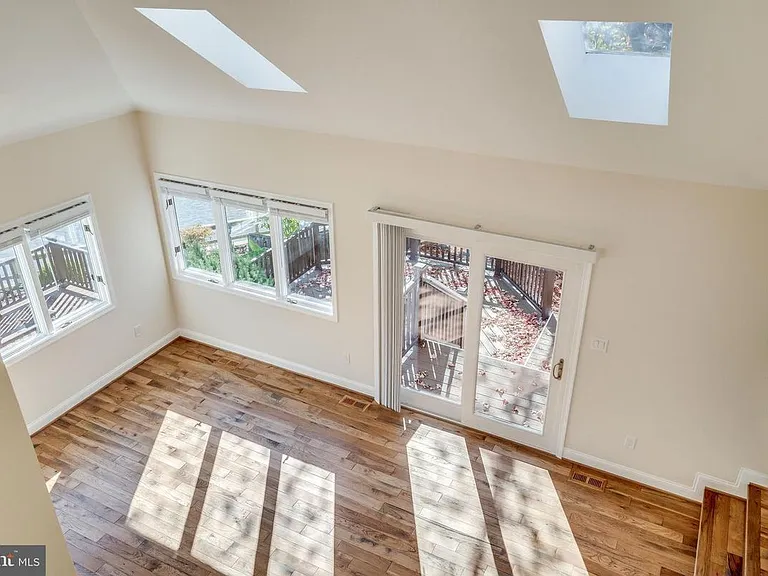 6505 Gretna Green Way — Photo 15