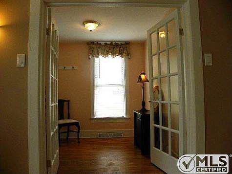 2nd image of 503 E E St