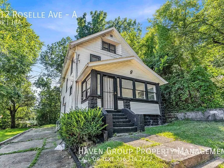 712 Roselle Ave #A — Photo 2