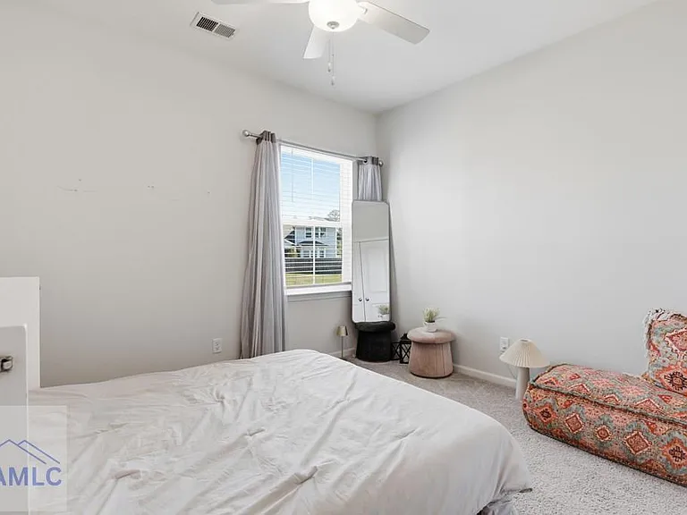 143 Nettleton Ln — Photo 11