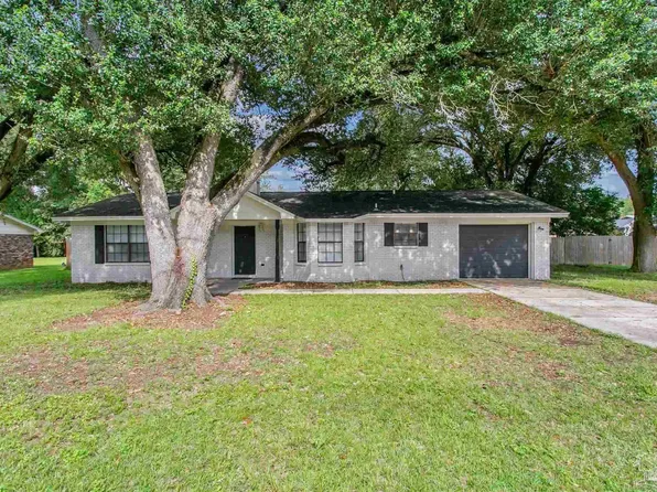 4636 Evelyn St, Pace, FL 32571