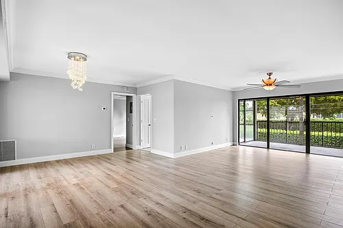 1120 Homewood Blvd #G204 Photo 1