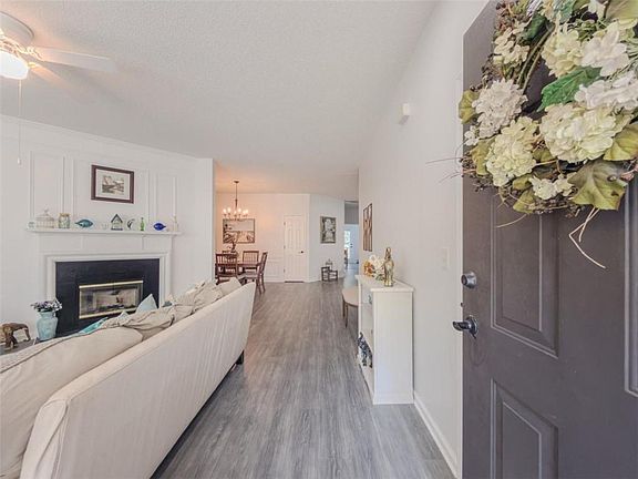 3rd image of 406 Copeland St