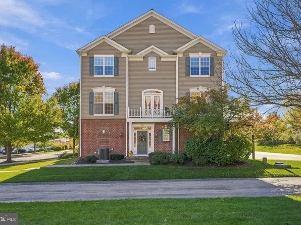 1813 Darlington Ln, Chester Springs, PA 19425
