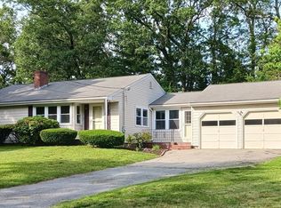 11 Harris St, Wilmington, MA 01887