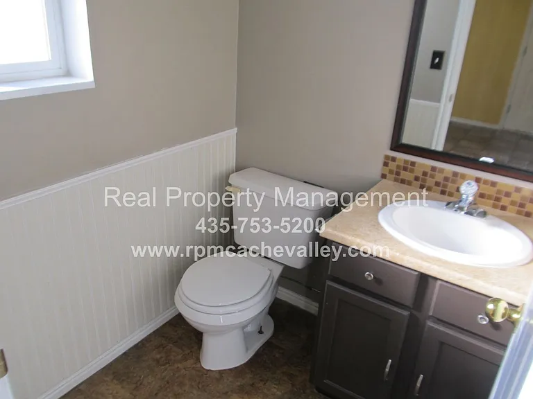 21 Somerset Pl — Photo 6