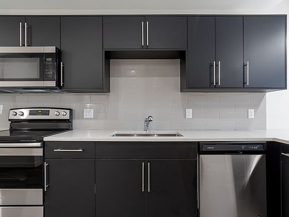2nd image of 108 E Livingston St #623