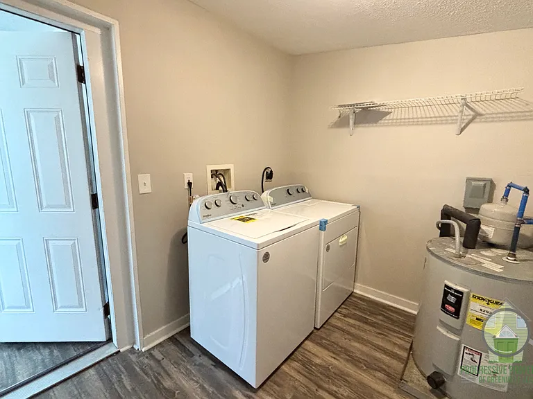 14 Crystal Ave — Photo 12