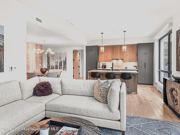 5th image of 119 Wood Rd #401