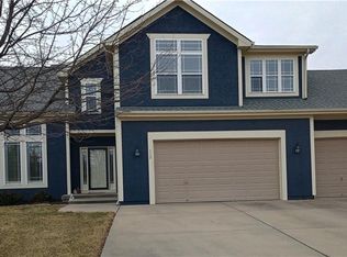 112 S Westglen Dr, Raymore, MO 64083