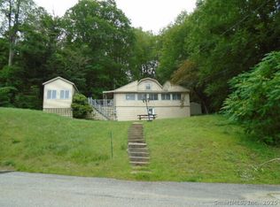 817 E Wakefield Blvd, Winsted, CT 06098