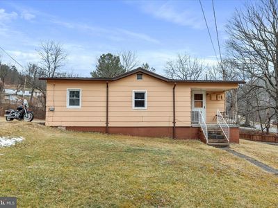 48 Wayland Dr, Keyser, WV, 26726