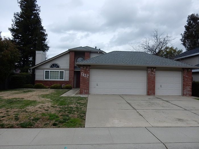 1st image of 1432 Long Creek Way