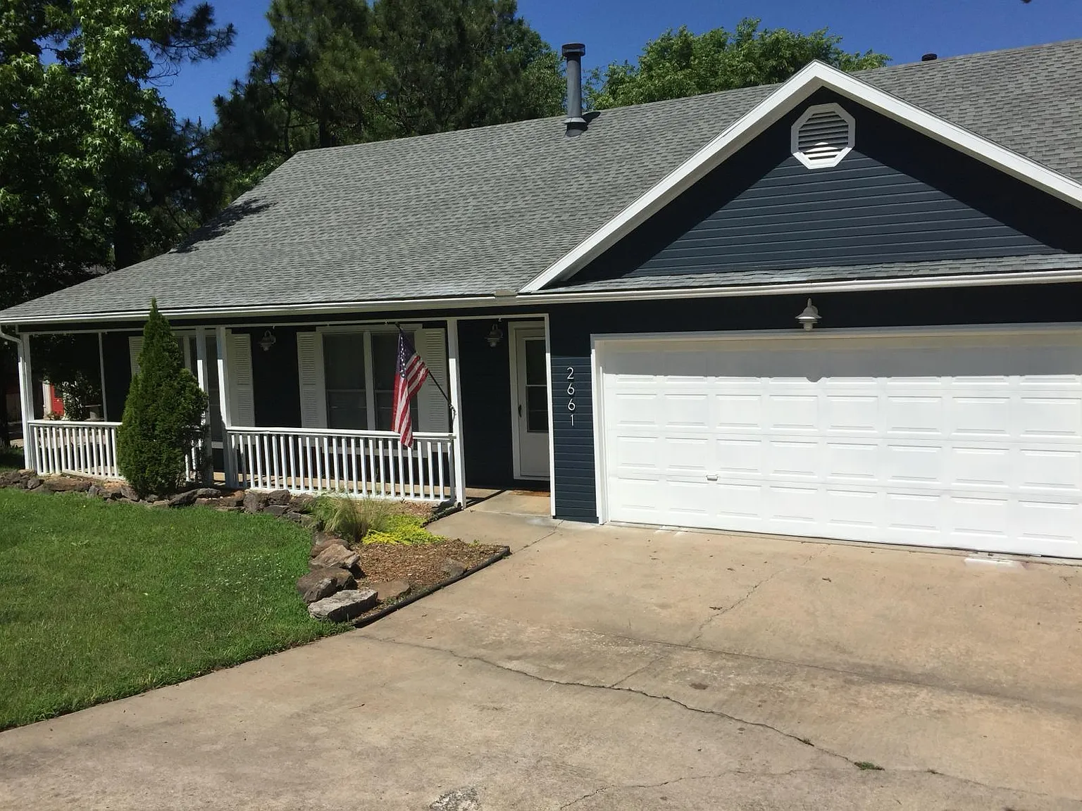3 bed, 1656 sqft, $1,900 — Photo 2