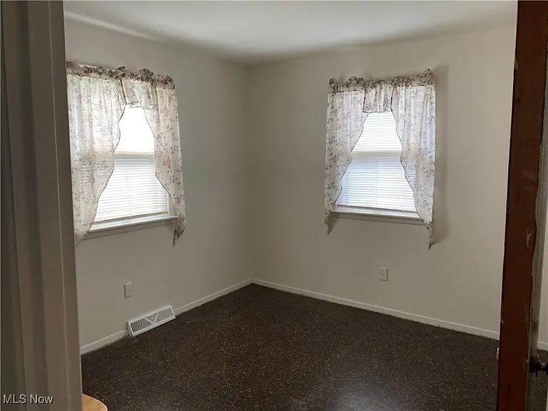 2929 Roy St — Photo 5