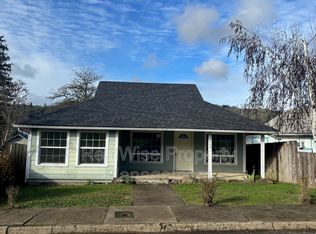 1660 SE Jackson St, Roseburg, OR 97470