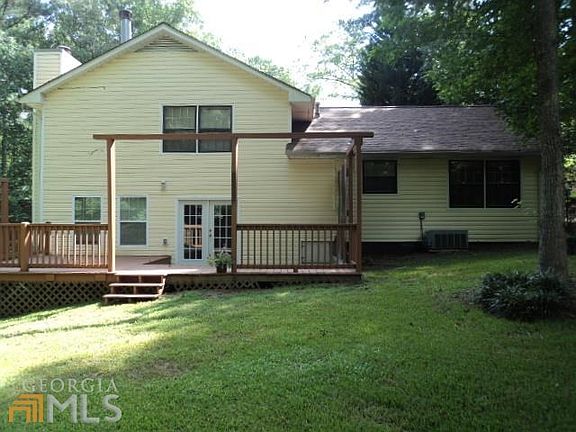 3rd image of 120 Saddlebrook Dr