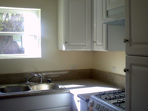 5th image of 2709 Pacific Ave