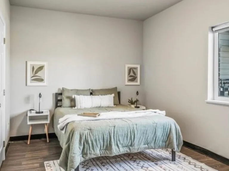 Meadowbrook Condos Hudson — Photo 4