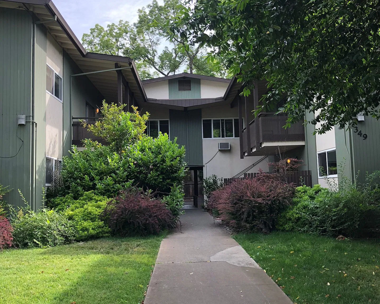 **Summer 2027- Reserve Now** Cute 2 bedroom units with private patios — Photo 2