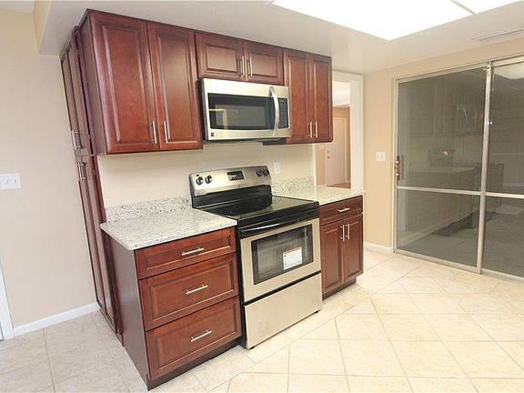4th image of 2021 Ponderosa Ave