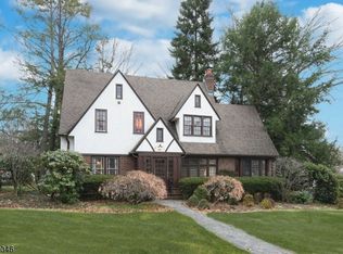 255 W Ridgewood Ave, Ridgewood, NJ 07450