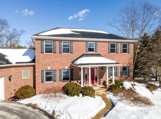 8000 Trail Rdg, Dexter, MI 48130