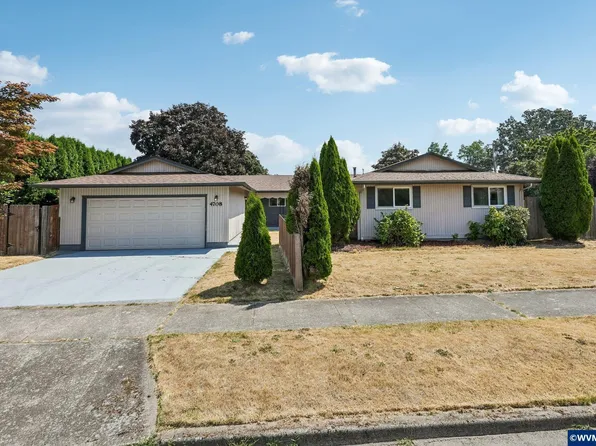 4708 Lisa St NE, Salem, OR 97305