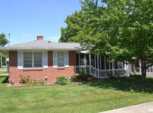 710 W Independence Ave, Jacksonville, IL 62650