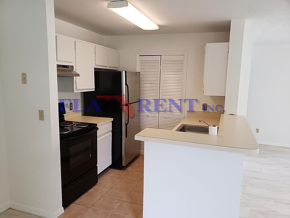 4th image of 6160 Westgate Dr APT 203
